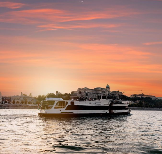 Budapest: Premium Evening Cruise With Tokaj Frizzante - Good To Know