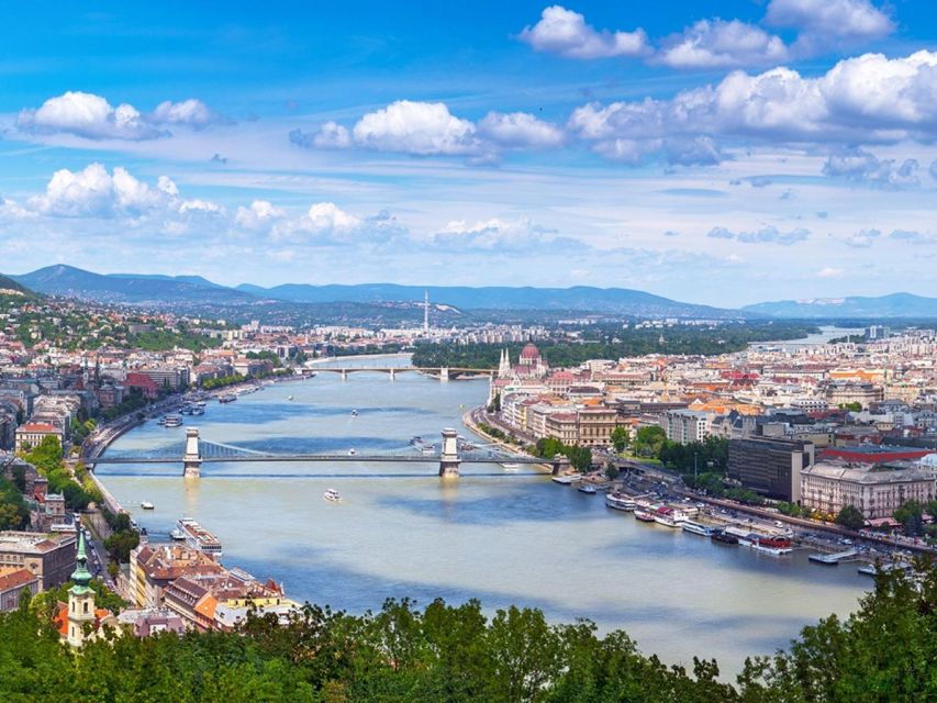 Budapest: River Danube Sightseeing Cruise With Audio Guide