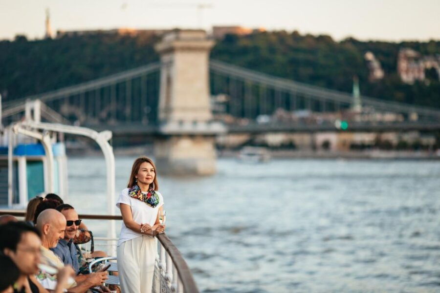 Budapest: Sightseeing Cruise on the Danube - Good To Know