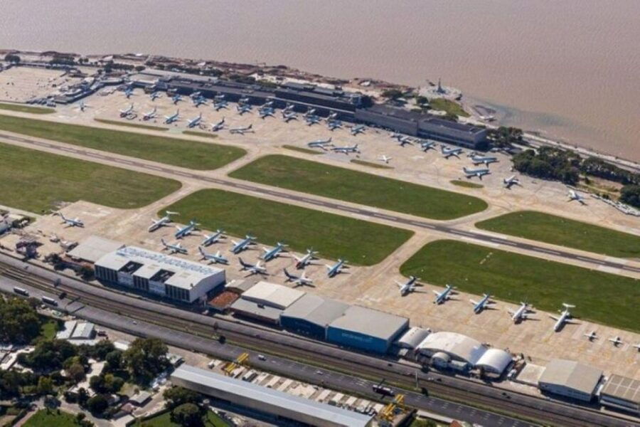 Buenos Aires Private Transfer From/To Jorge Newbery Airport - Participant Selection & Date