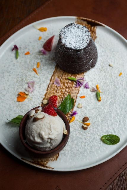 Buenos Aires: Tango and Folklore Show at La Ventana - Good To Know