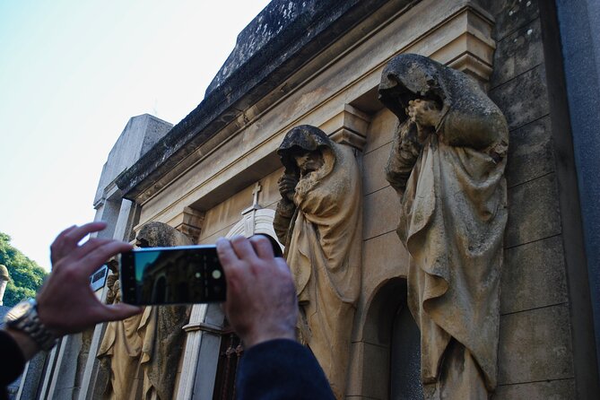 Chacarita Walking Tour - Spooky Cemetery Experience - Tour Overview