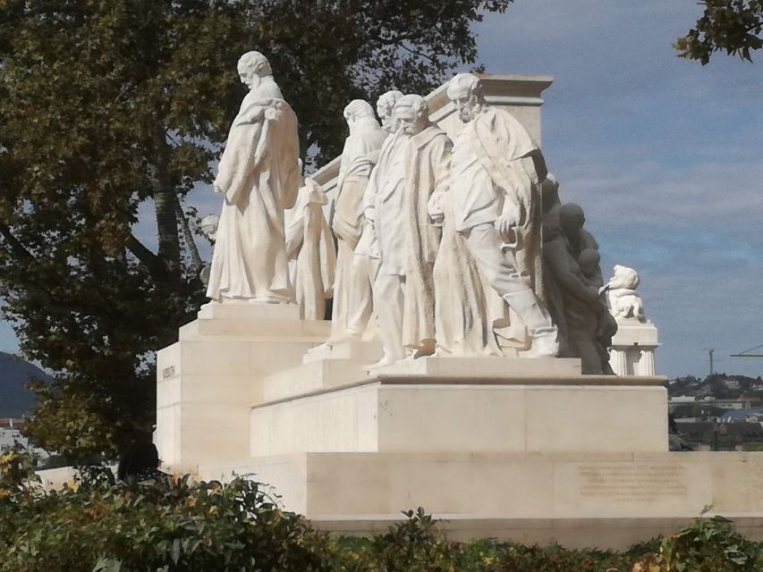 Communist Budapest: 3-Hour Walk With a Historian