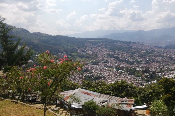 Comuna 8 and Coffee Tour - Tour Overview