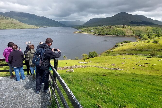 Connemara Sheep Farm Experience & Kylemore Abbey by Lux Limousine - Luxurious Limousine Ride to Kylemore Abbey