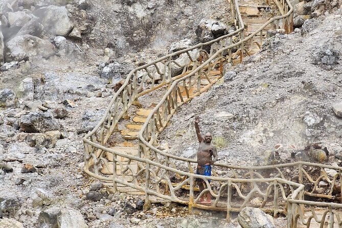 Costa Rica’s Active Volcano Tour Thrills Adventurers