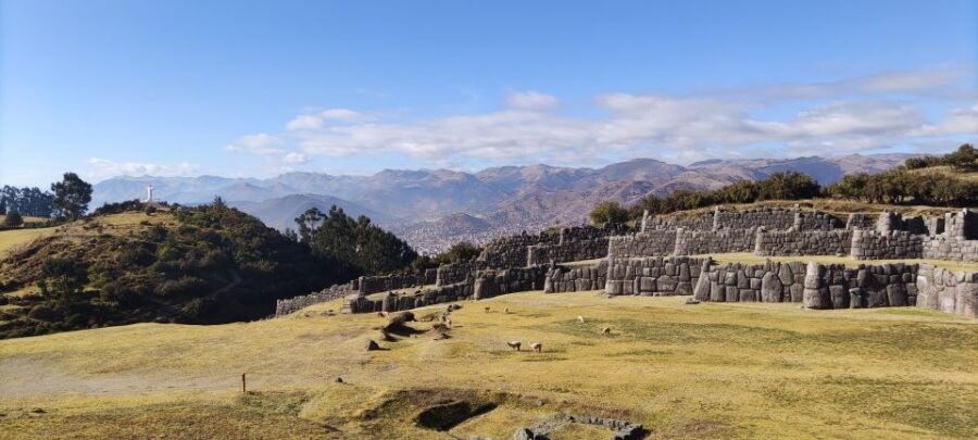 Cusco: Highlands & Archaeological Sites on Foot & Bus - Tour Itinerary