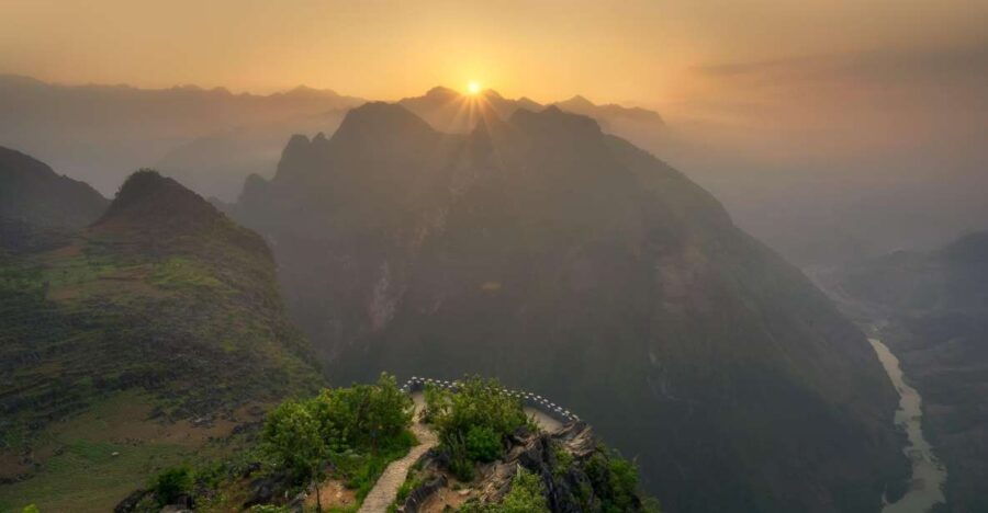 Cusco : Inca Trail 7 Days Trek to Machu Picchu With Tickets