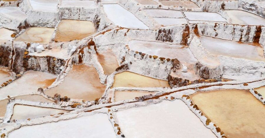 Cusco: Moray, Salt Mines and Chinchero Weaving Center