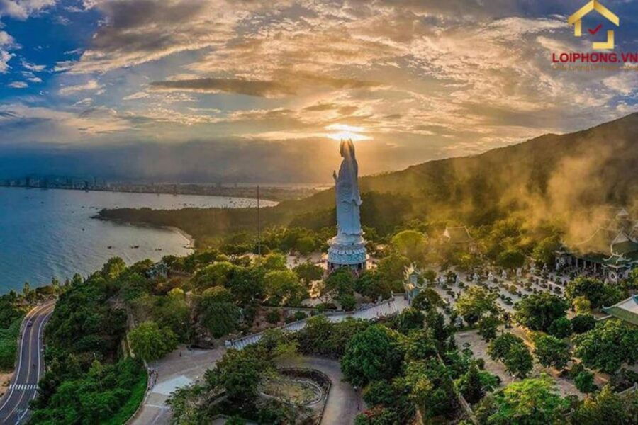 Da Nang City Explore Tour by Luxury Group From Da Nang