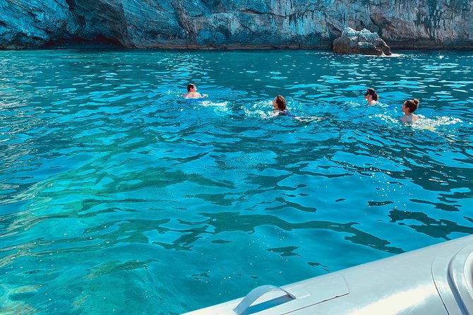 Daily Private Tour From Salerno to Positano With Skipper