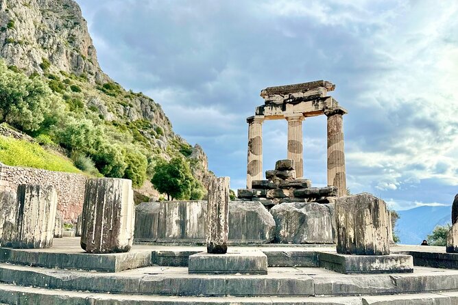 DELPHI Navel Of Earth & Hosios Loukas Full Day Private Tour 8 HH - Good To Know