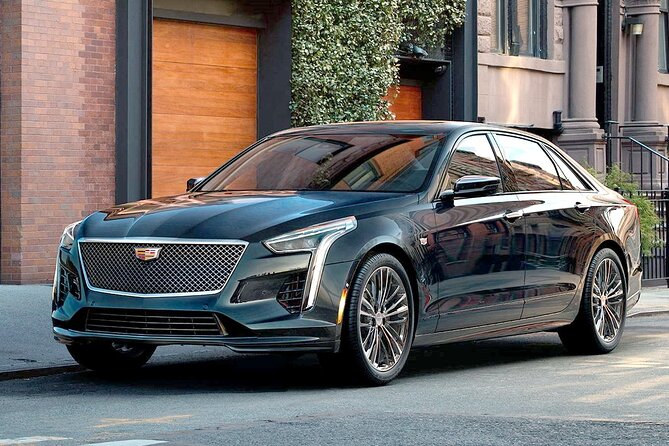 Departure Private Transfer: Chicago to OHare Airport ORD in Business Car - Service Details