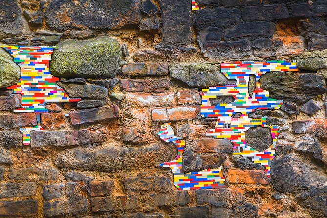 Discover Aberdeens Amazing Street Art: Private 2-hour Tour - Tour Itinerary