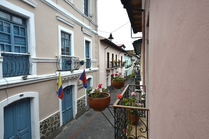 Discover Quito's Historic Center With Sweet Delights