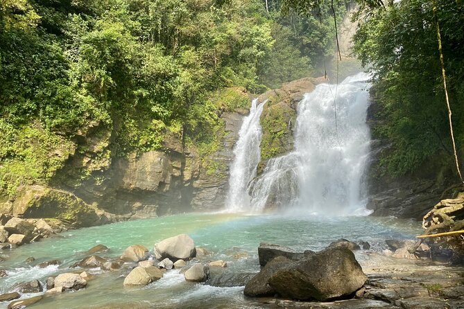 Discover the Majestic Nauyaca Waterfalls Tour