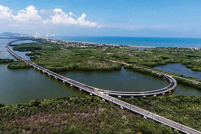 Door-to-Door Cartagena to Barranquilla Private Transfer