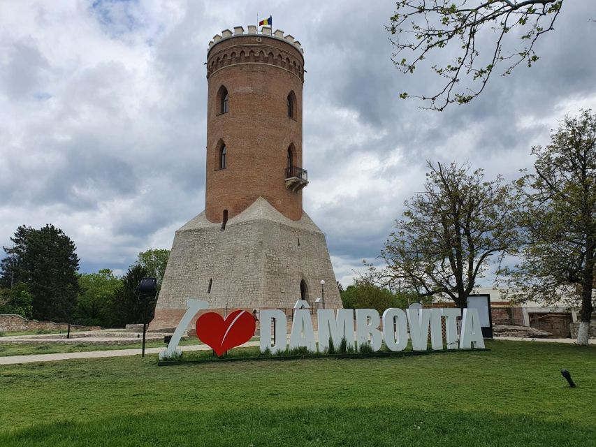 Dracula - Fortress, Legend, Castle & Grave - Private Tour - Poienari Castle