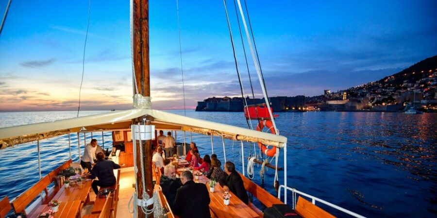Dubrovnik: Sunset Dinner Cruise Around the Old Town - Activity Details