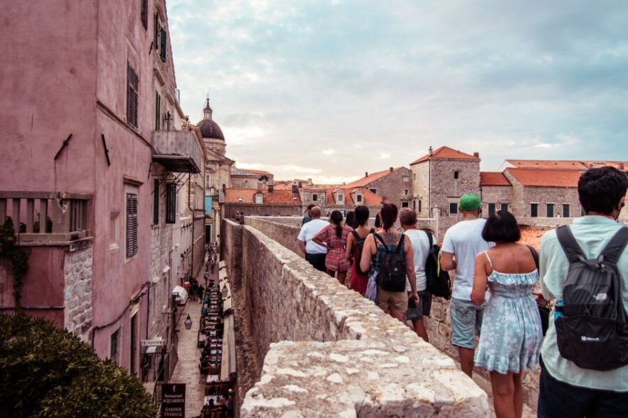 Dubrovnik: Walls and Wars Walking Tour - Good To Know