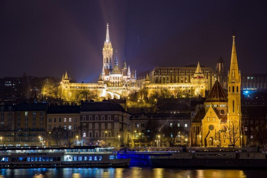 Enjoy a 2 Hour Illumination Tour in Budapest - Good To Know