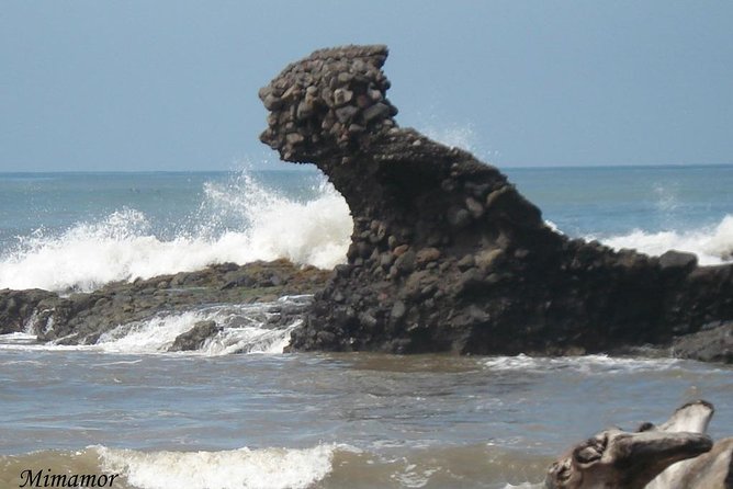 Exclusive Airport Transfers to El Salvador’s Top Beaches
