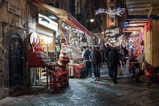 Explore the Naples Christmas Market Behind the Scenes - Good To Know