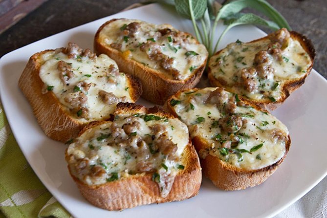 Florence: Experience the Amazing Flavors 10 Tastings Food Tour - Local Culinary Delights