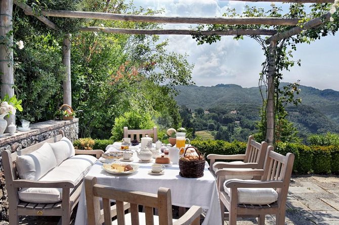 Florence, Tuscany Private Farm Tour Plus Food and Wine Tasting - Exclusive Wine Tasting Experience