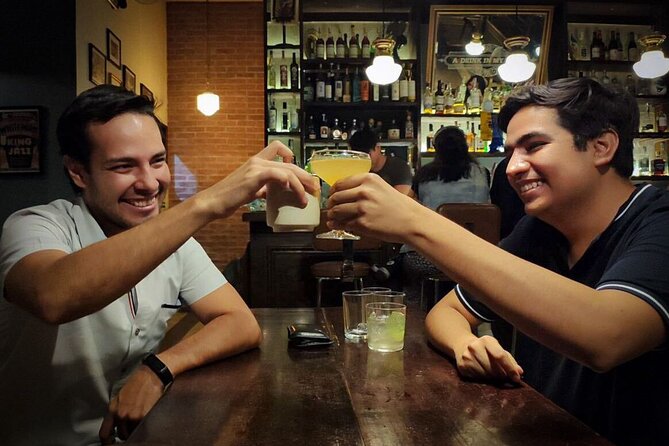 Friday Night Bar Crawl in Guadalajara - Good To Know