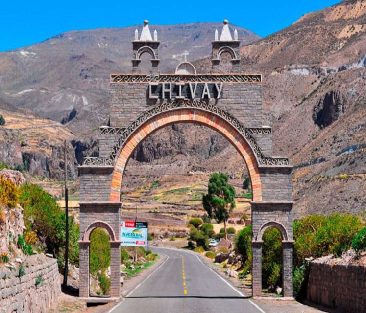 From Arequipa: 2-Day Colca Canyon Tour With Transfer to Puno - Live Tour Guide and Pickup Details