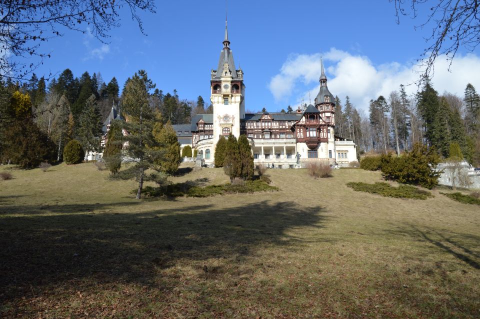 From Bucharest: Dracula Castle, Peles Castle and Brasov