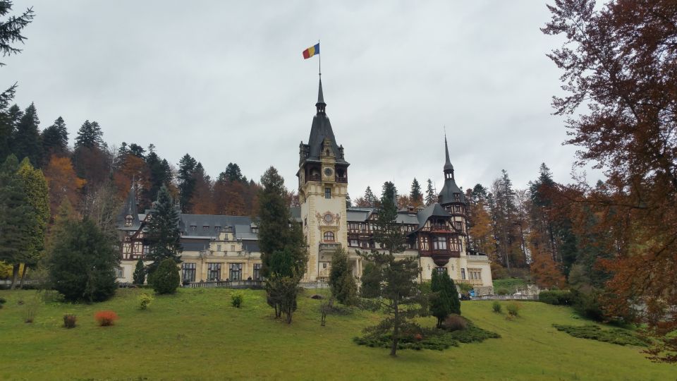 From Bucharest: Full-Day Private Dracula Tour