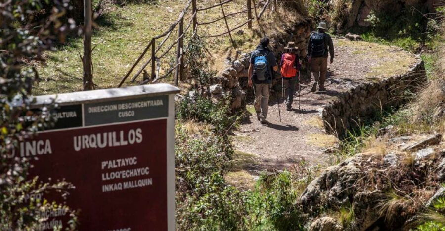 From Cusco: Chinchero and Urquillos Full-Day Private Tour