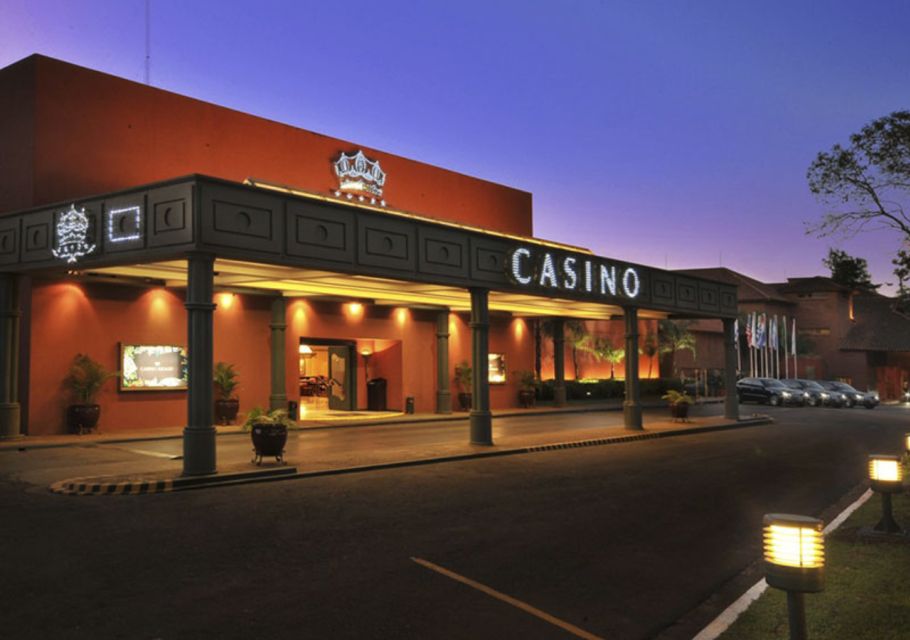 From Foz Do Iguaçu: Transfer to City Center Iguazu Casino