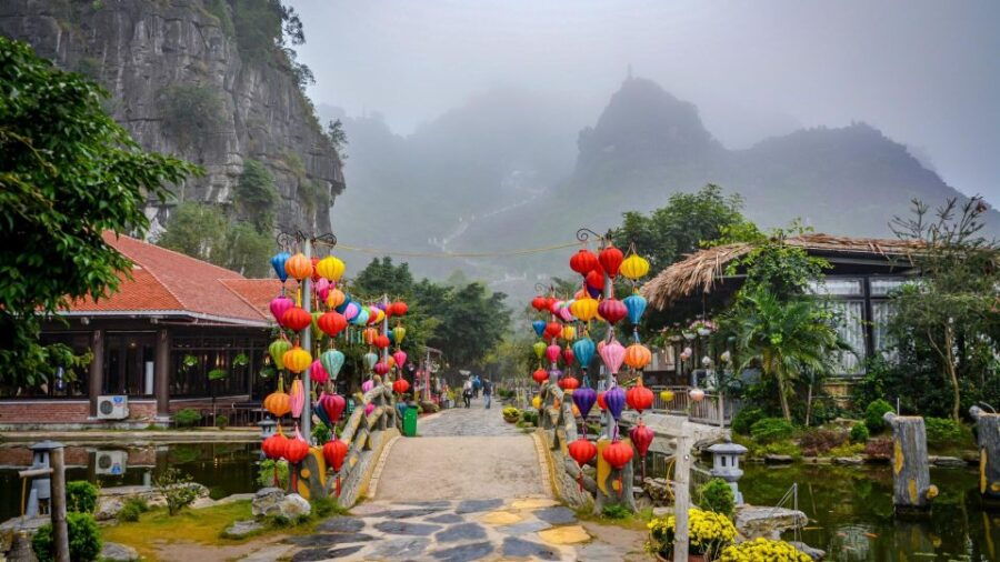 From Hanoi: a Full Day Tour of Tam Coc, Hoa Lu & Mua Caves - Good To Know