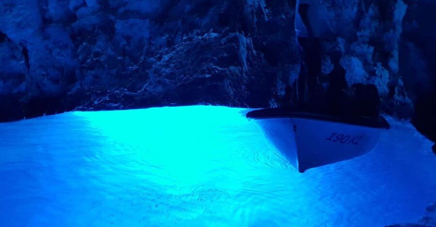 From Hvar: Vis Island and Blue Cave Speedboat Tour