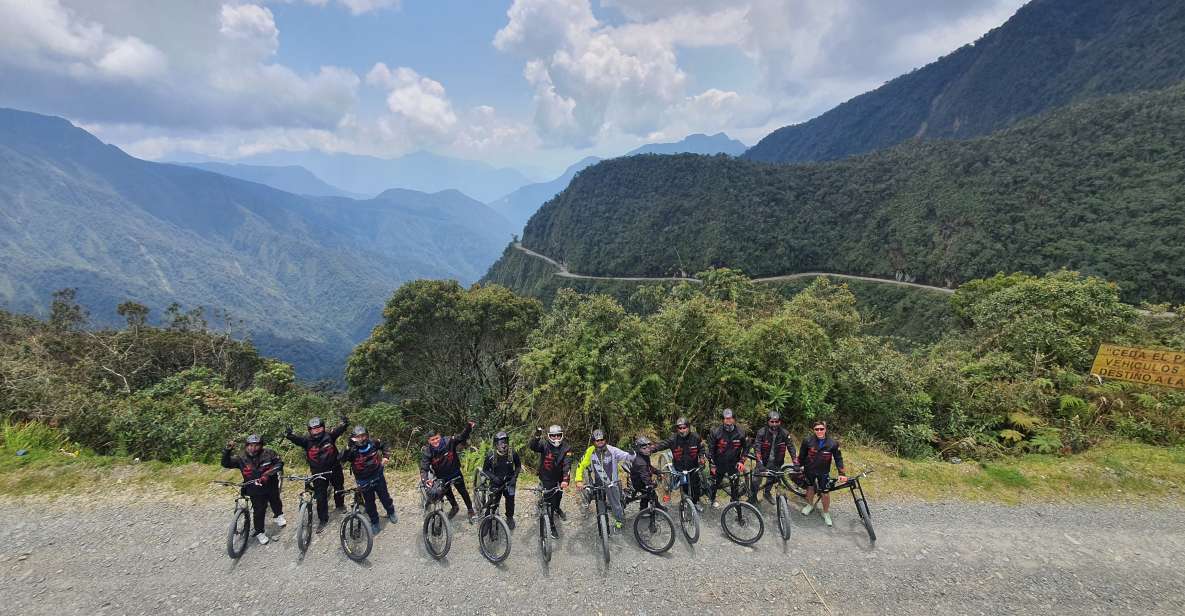 From La Paz: 5-Day Death Road & Uyuni Salt Flats Bike Tour