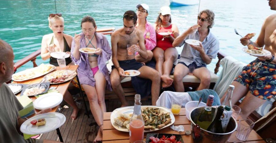 From La Spezia: Cinque Terre Boat Tour With Lunch and Wine - Itinerary and Sightseeing Stops