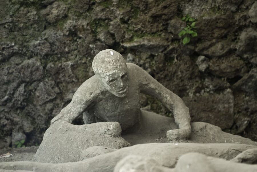 From Naples: Pvt Tour Pompeii Ruins -Lunch Ancient Dishes - Experience Highlights