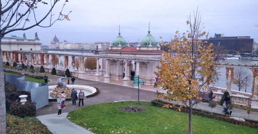 From Pest to Buda Your Essential Tour With a Local Guide - Good To Know