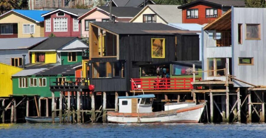From Puerto Varas or Puerto Montt: Chiloé Island Tour