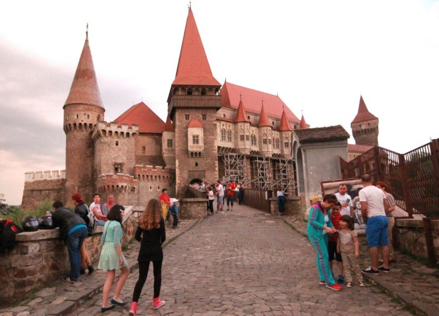 From Sibiu to Corvin's Castle Hunedoara and Alba Iulia - Good To Know