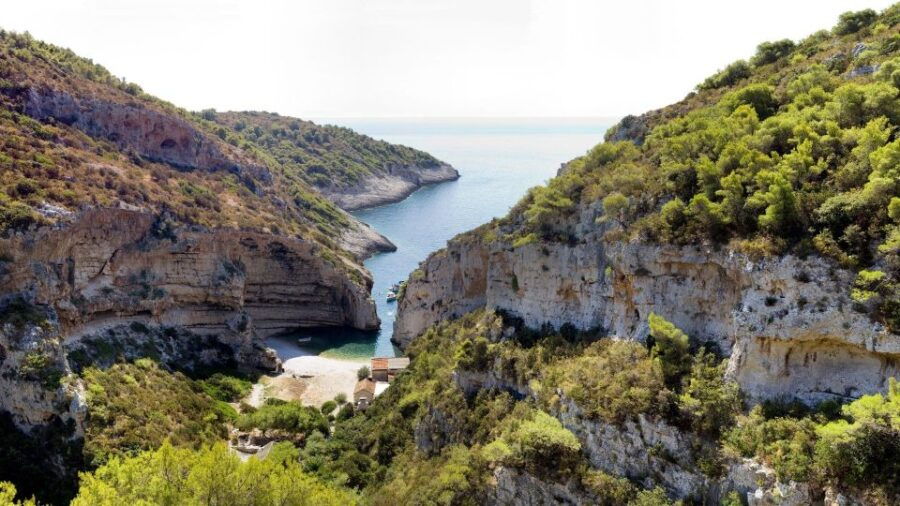 From Split: Island Diving & Blue Cave Tour With Lunch