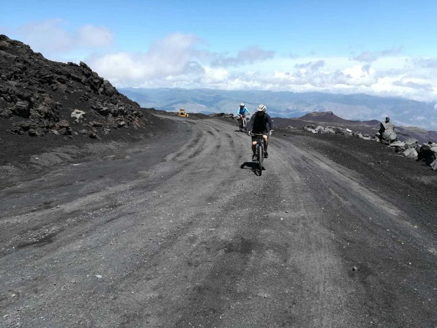 From Taormina: Cycling Tour to the Top of Mount Etna