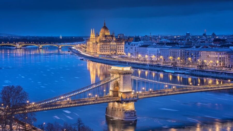 From Vienna: Budapest Group Day Trip