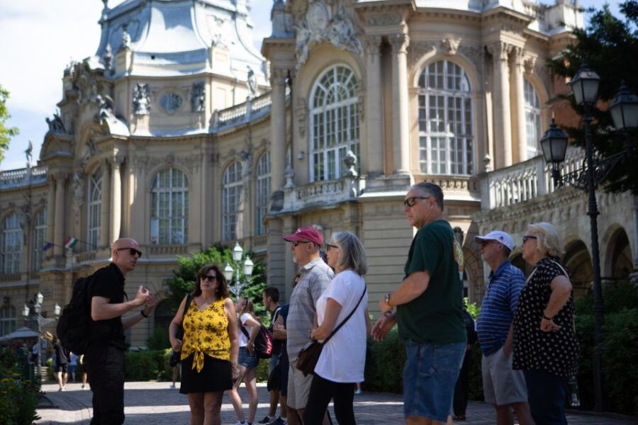 Full Day Budapest City Tour With Lunch, Wine &Dessert - Good To Know