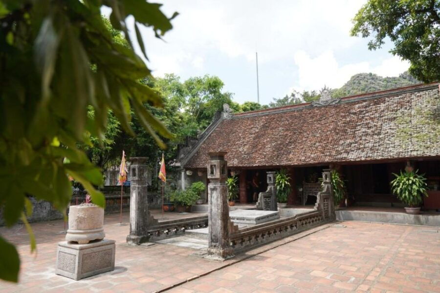 Full Day Trip From Ha Noi To Hoa Lu – Trang An – Biking