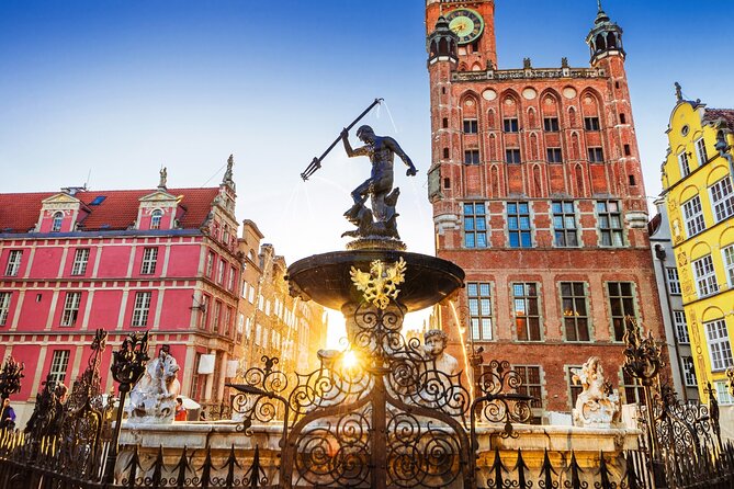 Gdansk Old Town Tour With Amber Altar Tickets and Guide - Tour Highlights