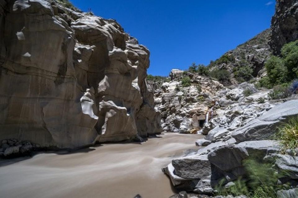 Geological and Cultural Expedition in Cajón Del Maipo